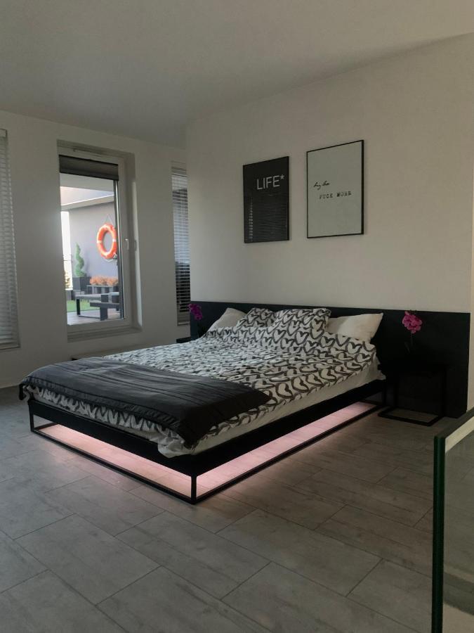 Ekskluzywny Penthouse Z Ogrodem W Centrum Lodzi Extérieur photo