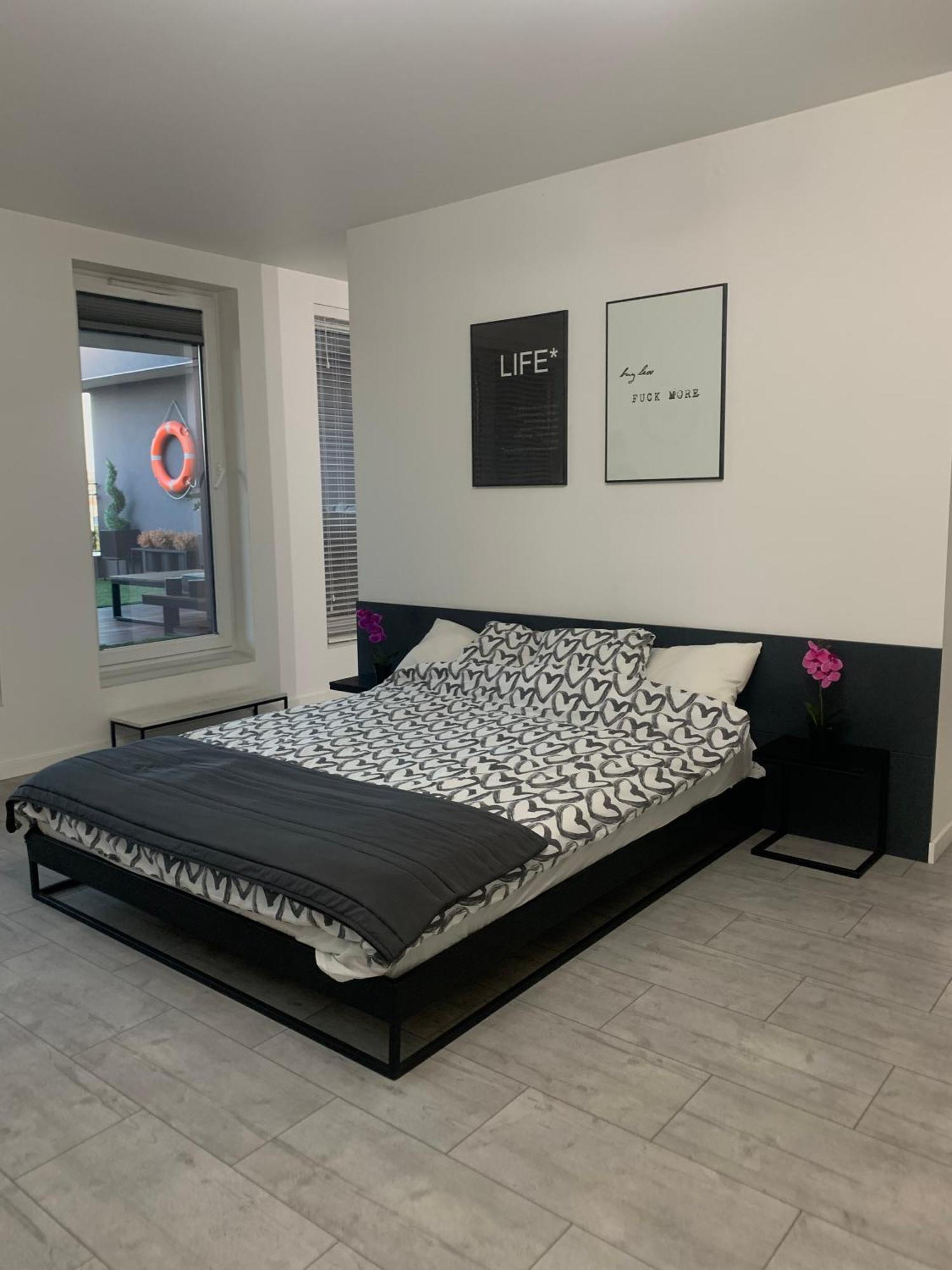 Ekskluzywny Penthouse Z Ogrodem W Centrum Lodzi Extérieur photo